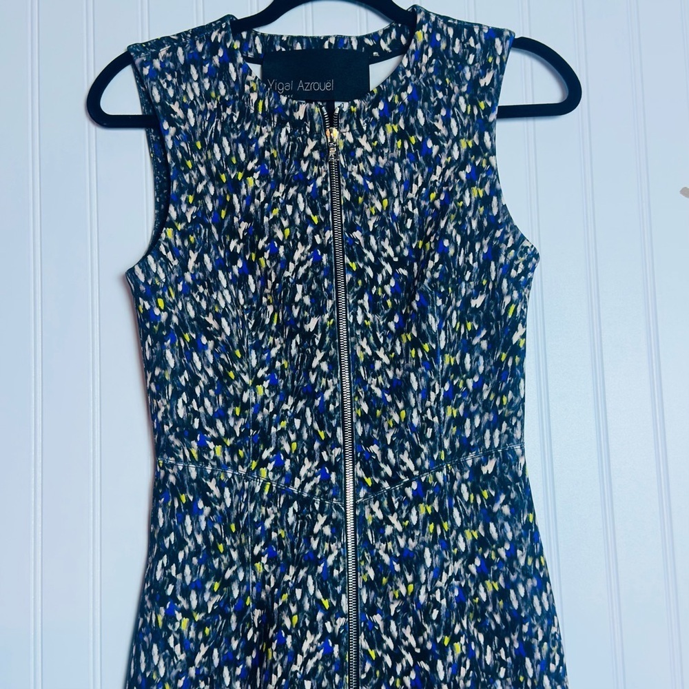 Yigal Azrouel - Speckled Multi Print Zippered Sheath Dress 4 - Picture 4 of 15